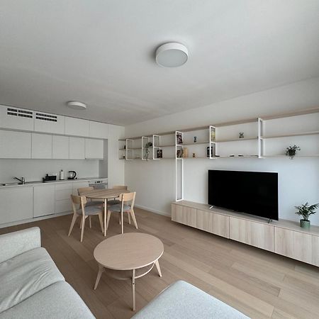 Aurora Apartments บราติสลาวา ภายนอก รูปภาพ