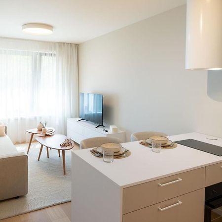 Aurora Apartments บราติสลาวา ภายนอก รูปภาพ