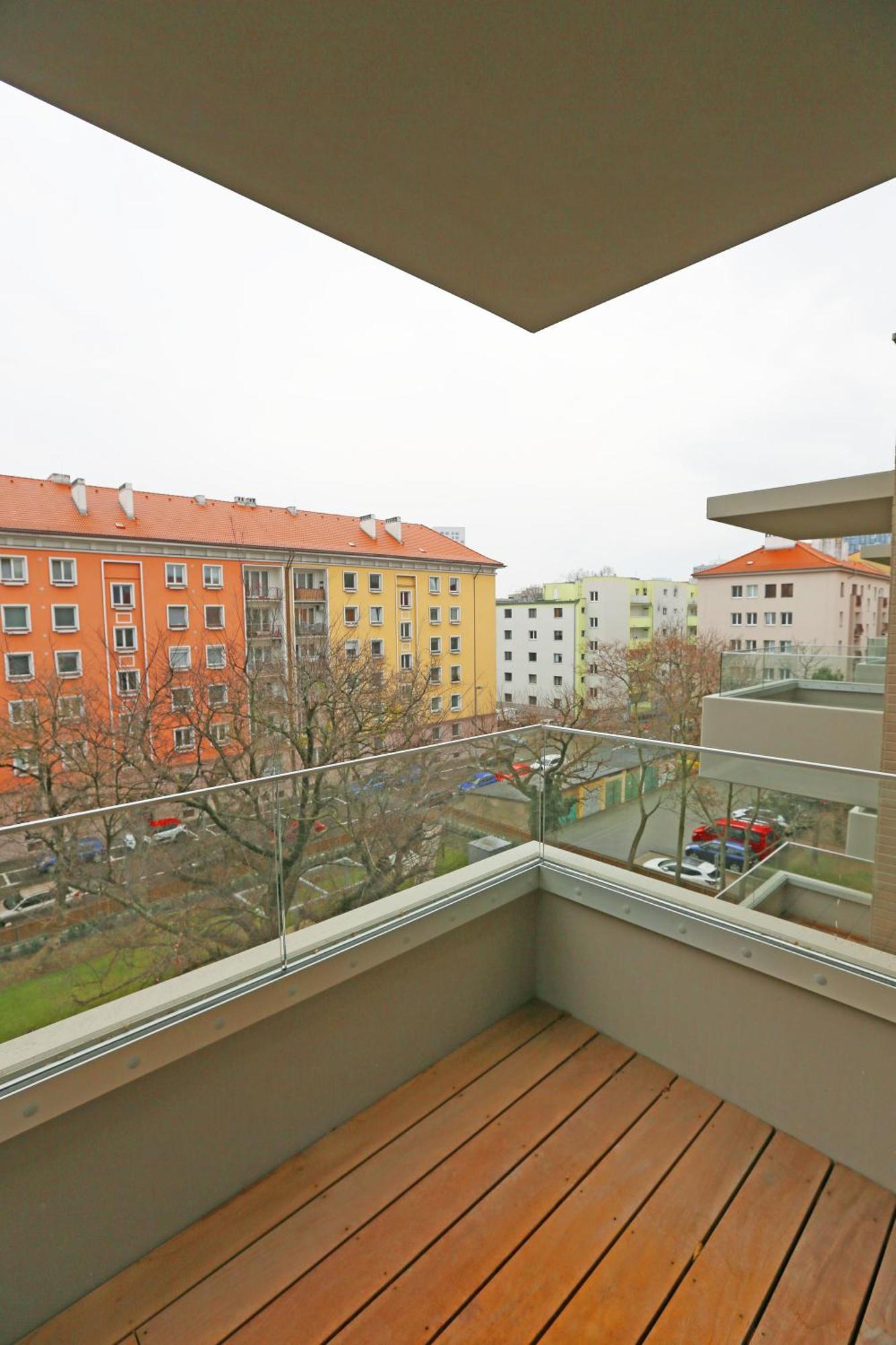 Aurora Apartments บราติสลาวา ภายนอก รูปภาพ