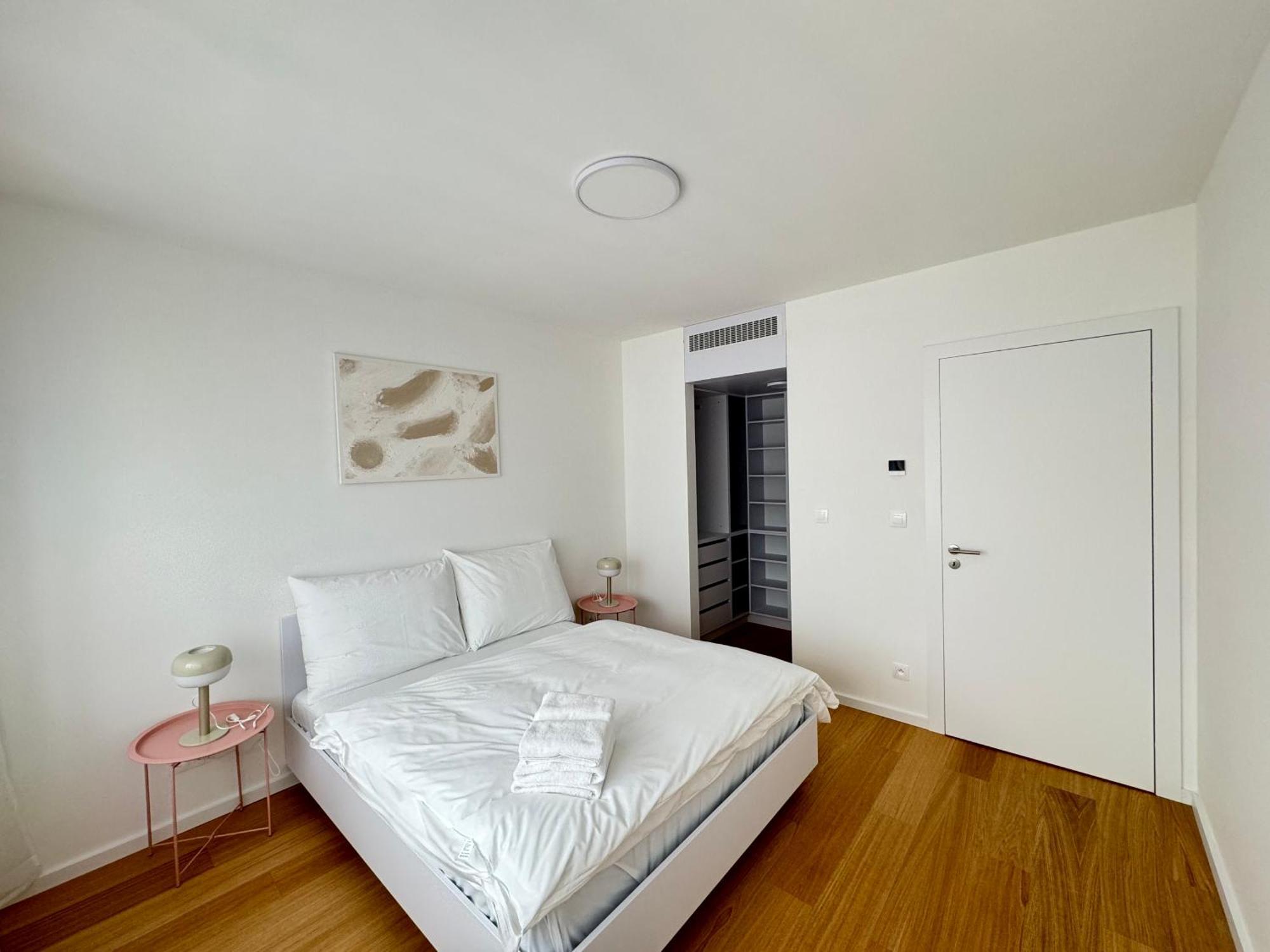 Aurora Apartments บราติสลาวา ภายนอก รูปภาพ