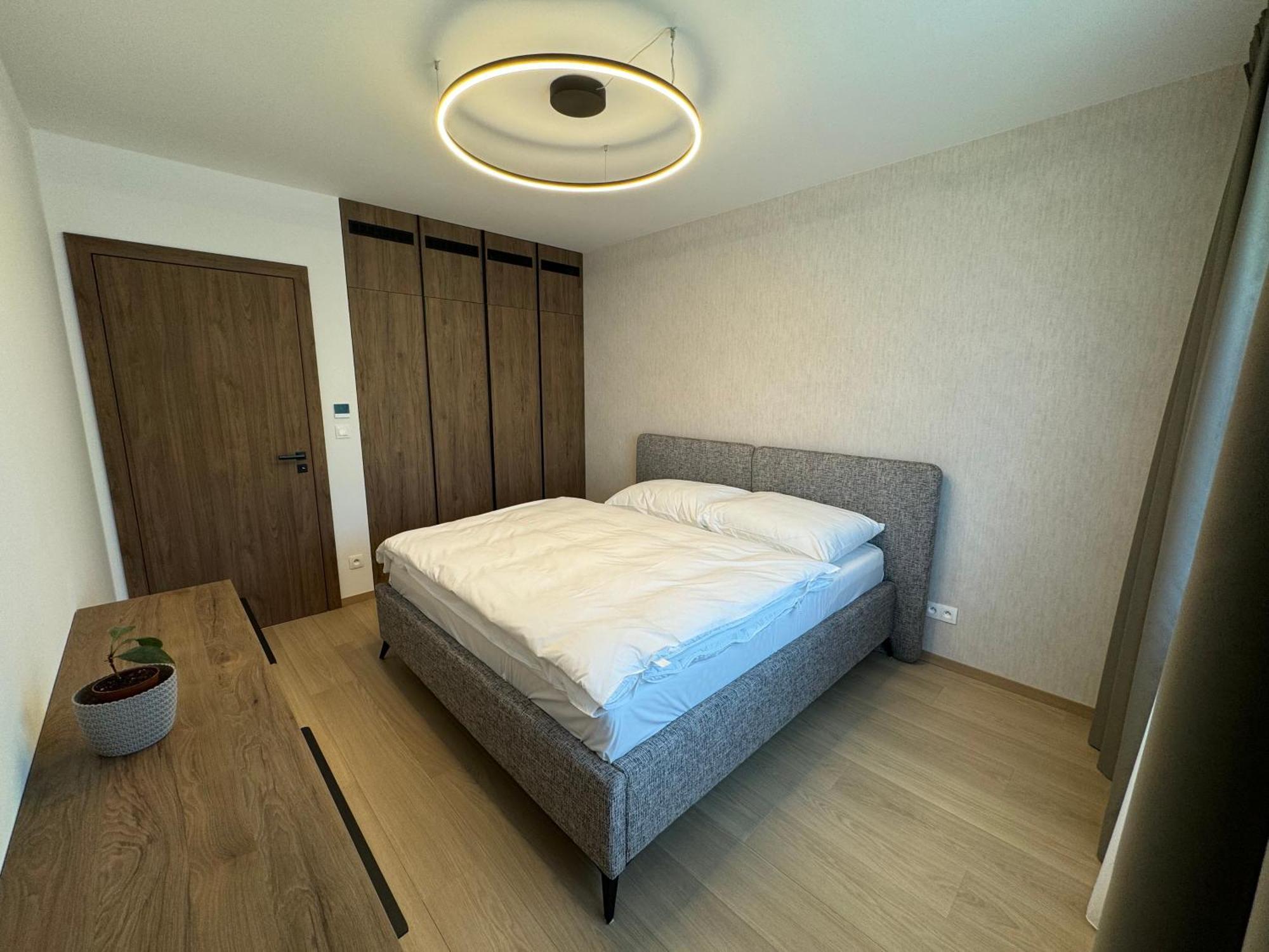 Aurora Apartments บราติสลาวา ภายนอก รูปภาพ