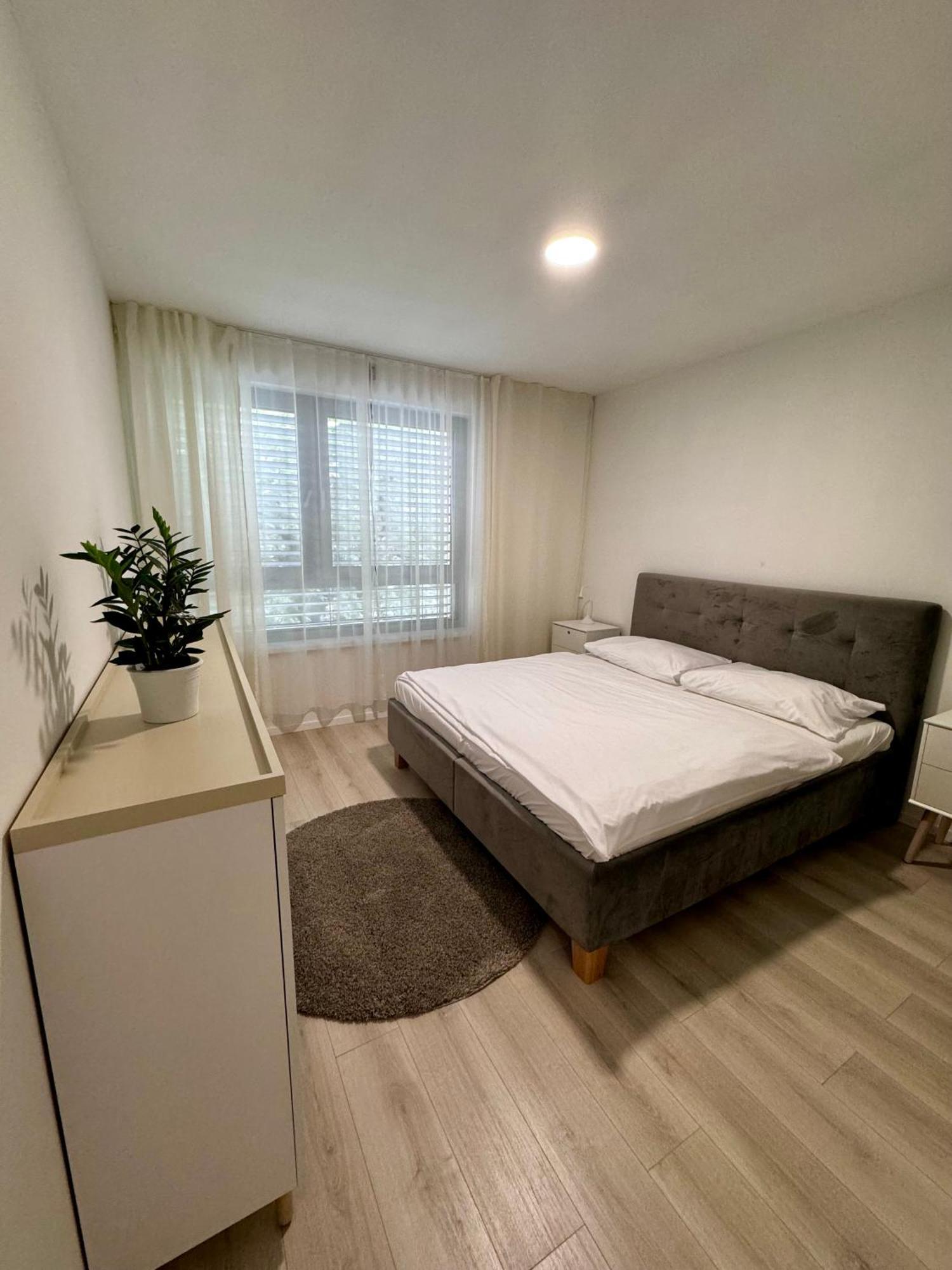 Aurora Apartments บราติสลาวา ภายนอก รูปภาพ